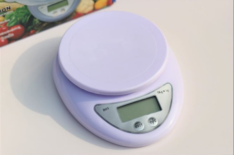 картинка Весы кухонные Electronic B05 с чашкой до 5 кг, точность 1 г от магазина "мир Электроники"