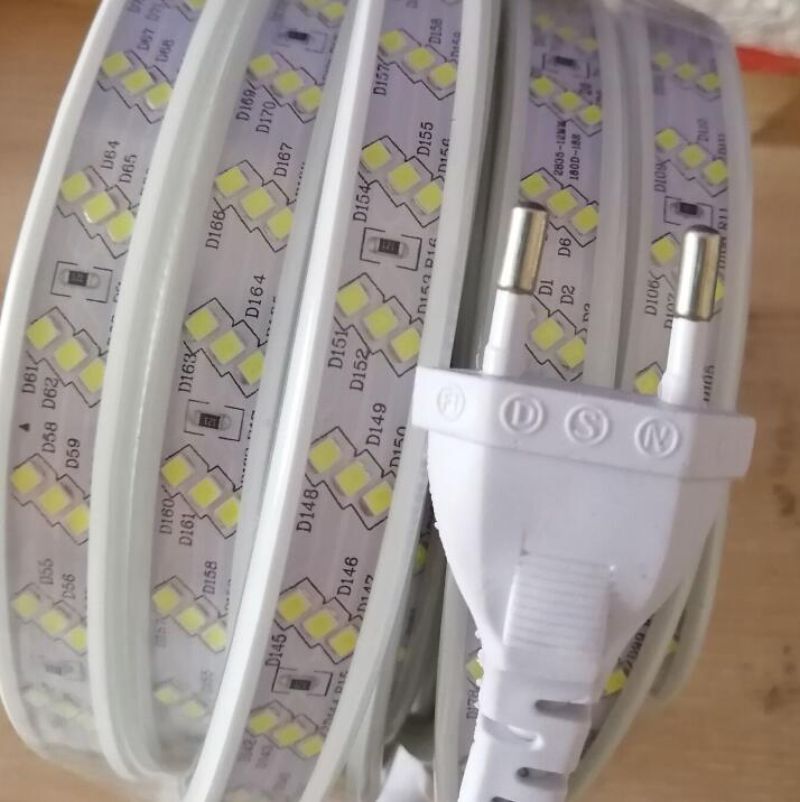 картинка Светодиодная лента 3528 220В за 1м 3-х рядная, 12 мм белый от магазина "мир Электроники"