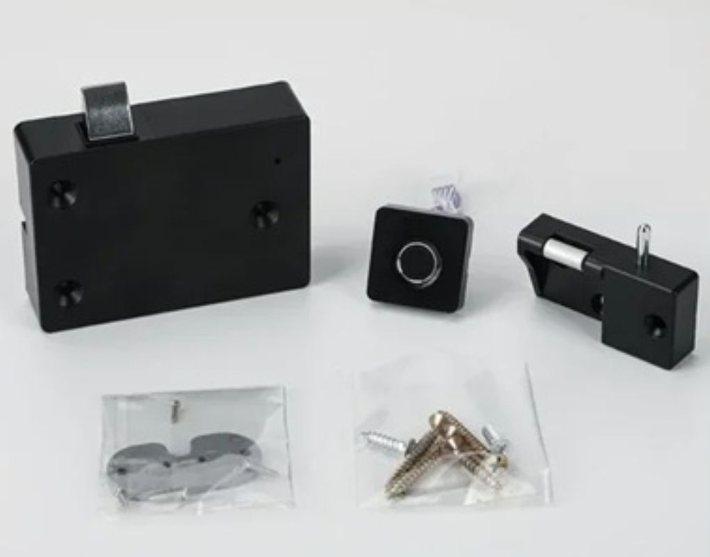 картинка Биометрический замок для шкафа Tuya Smart Lock BT, черный от магазина "мир Электроники"