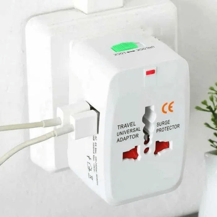 картинка Адаптер сетевой переходник Y07, 220B на все виды розеток от магазина "мир Электроники"