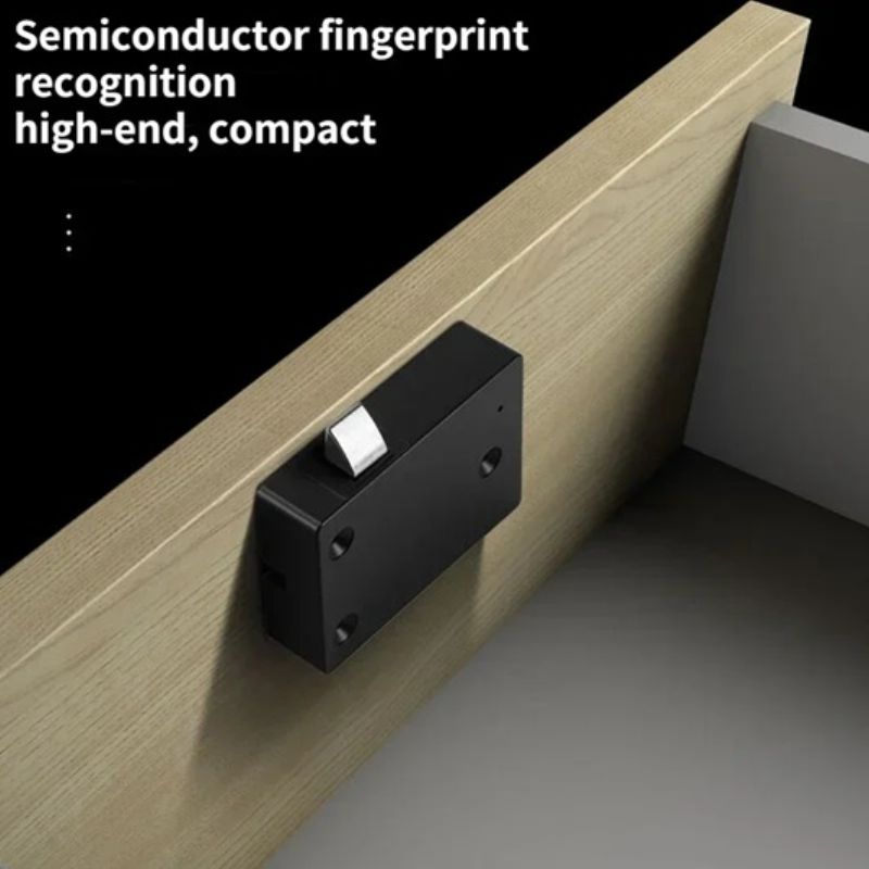 картинка Электронный замок с идентификацией отпечатка пальца для шкафа, черный от магазина "мир Электроники"