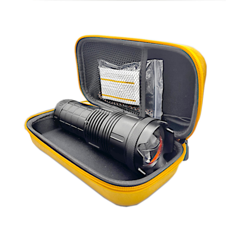 картинка  Фонарик KM-2999J сверхмощный 3000LM, -18650 c чехлом от магазина "мир Электроники"